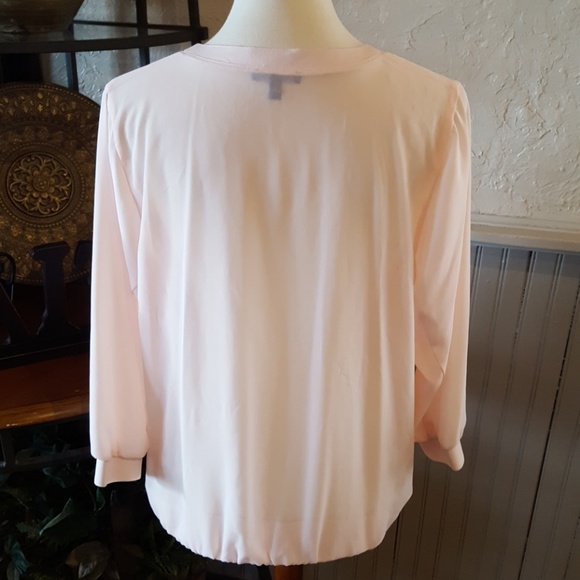 💕Express* Blouse - Picture 3 of 6